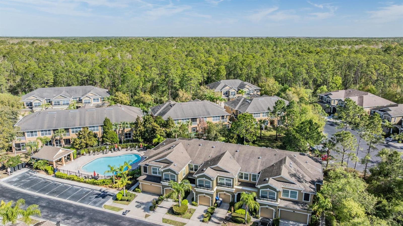 SOUTH HAMPTON - Residential