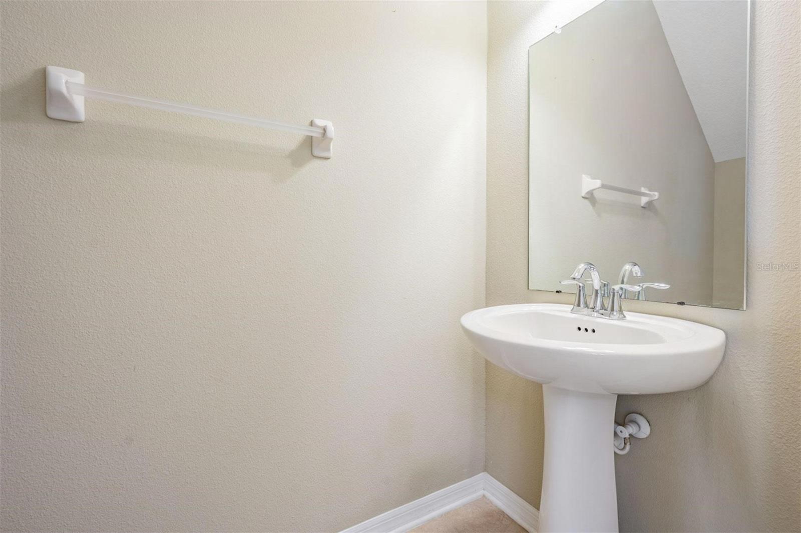 SOUTH HAMPTON - Residential
