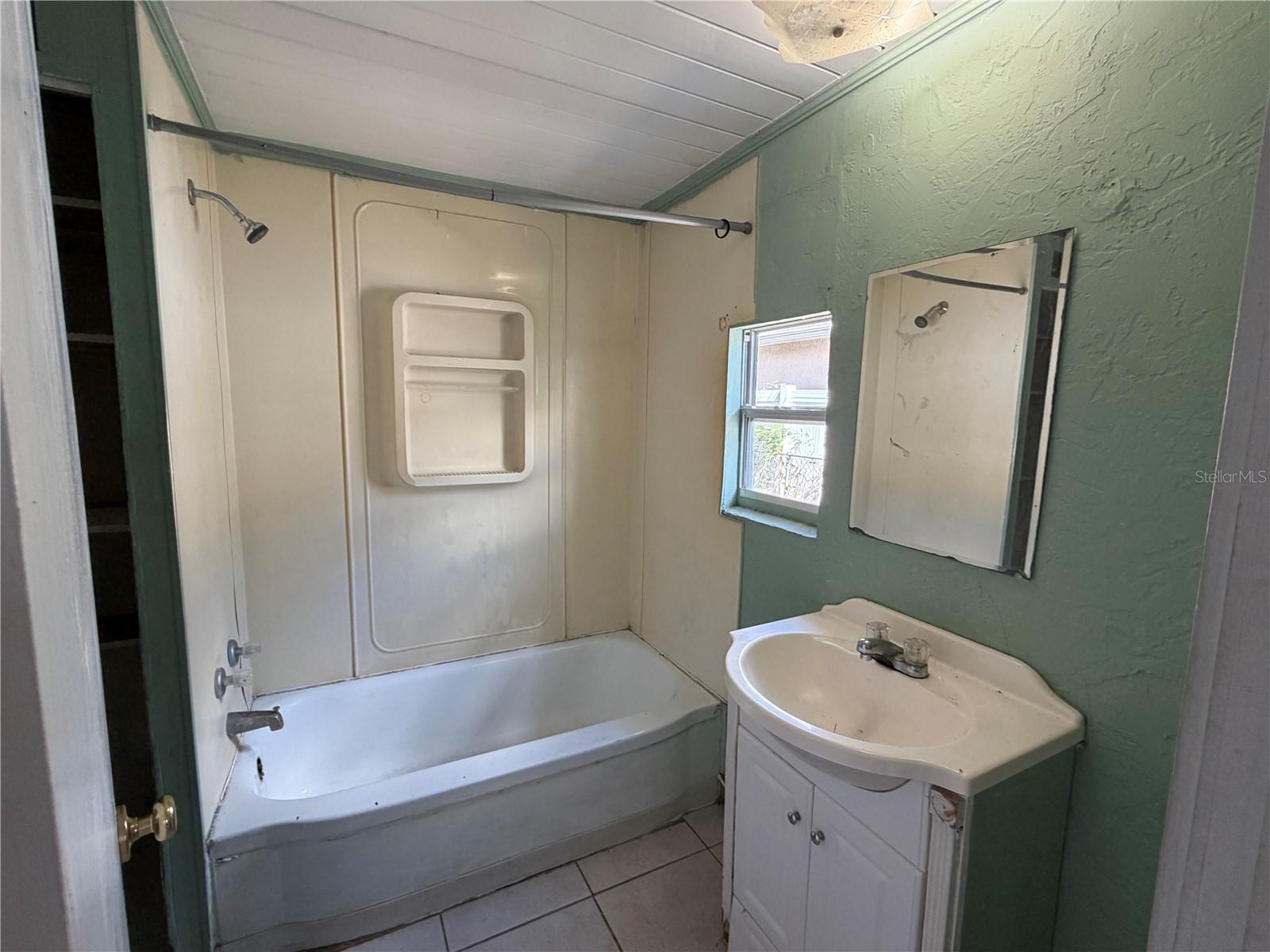 EAST ORANGEWOOD HEIGHTS - Residential