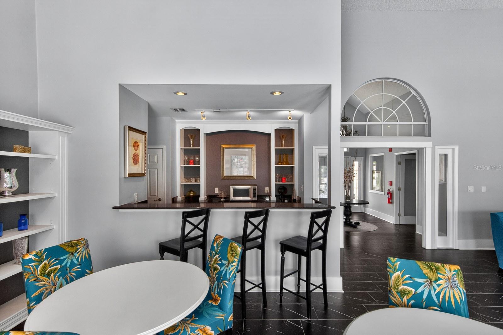 BENTLEY AT COBBS LANDING CONDO THE - Residential