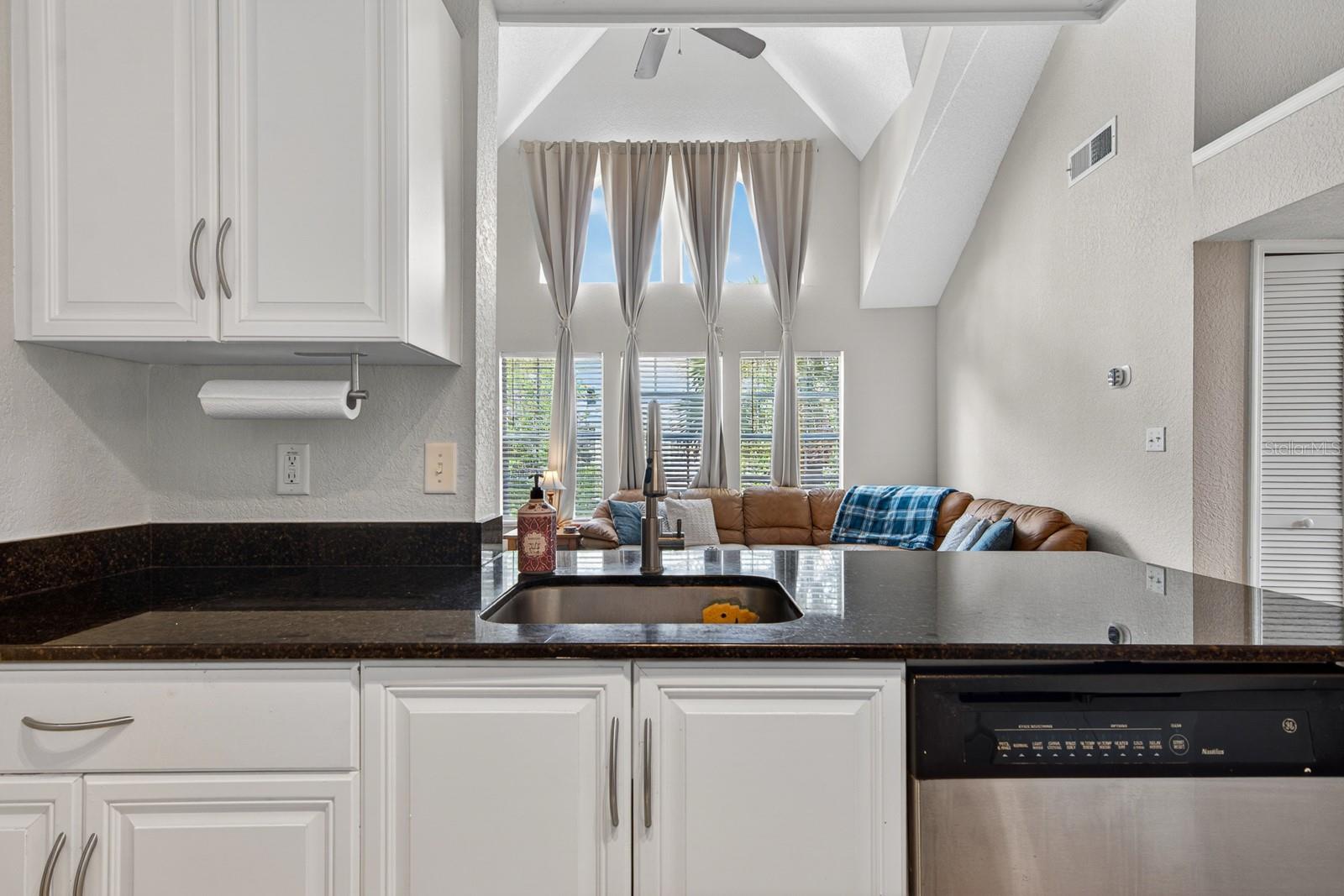 BENTLEY AT COBBS LANDING CONDO THE - Residential
