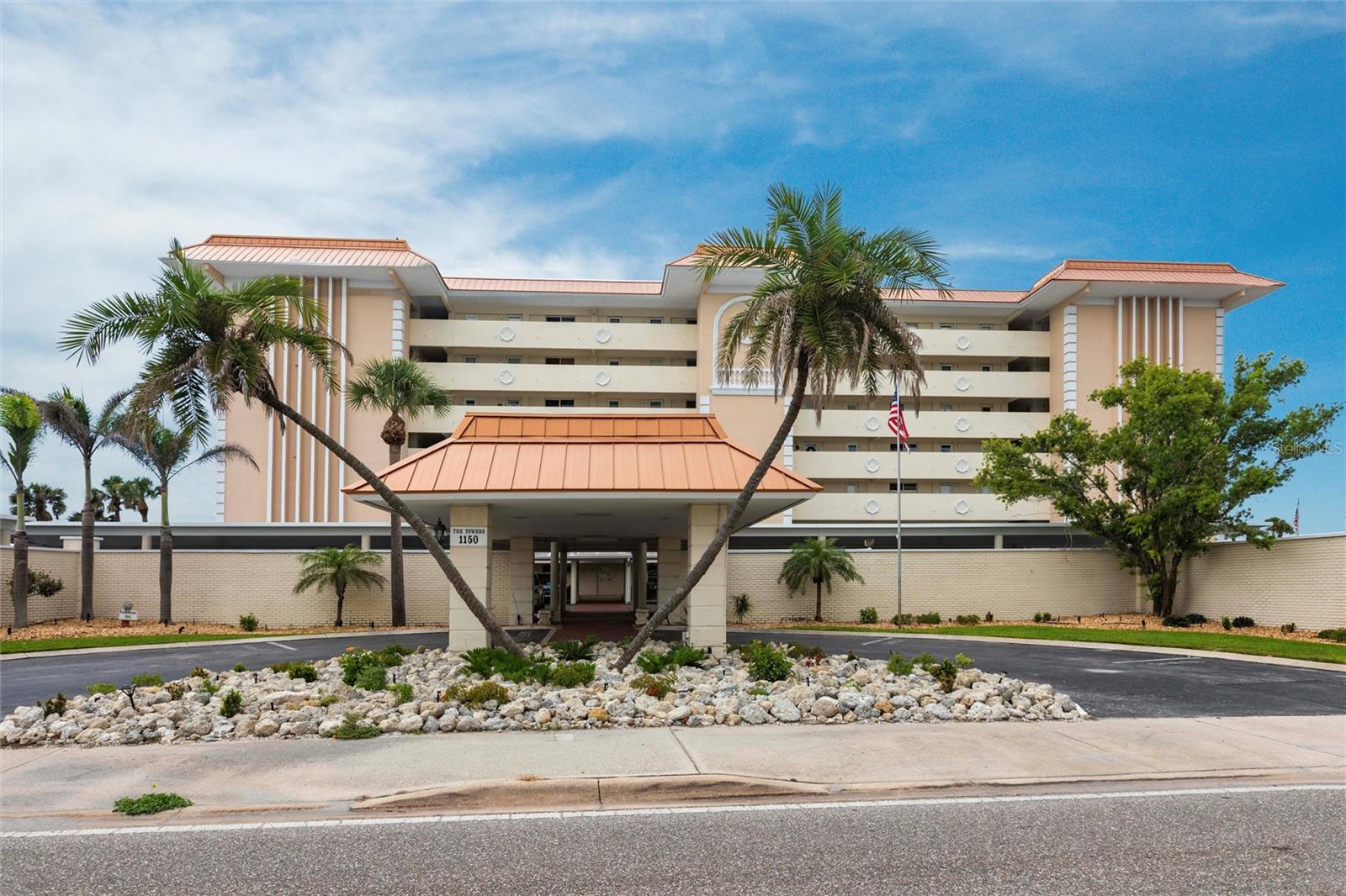 1150 TARPON CENTER DRIVE 1D
