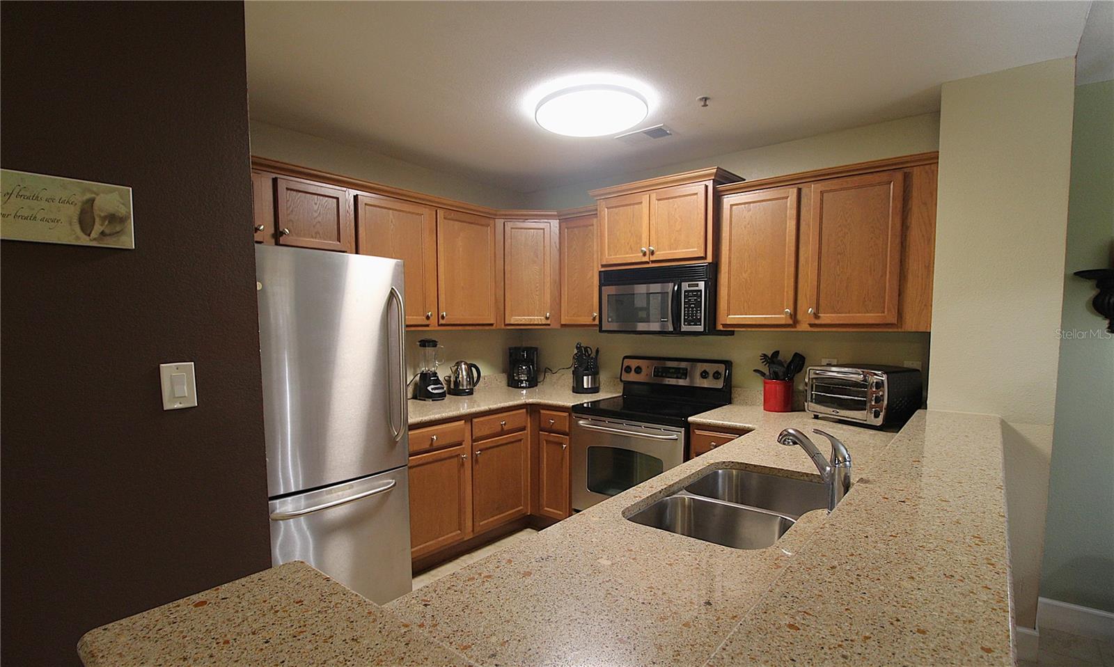 VINTAGE GRAND - Residential Lease