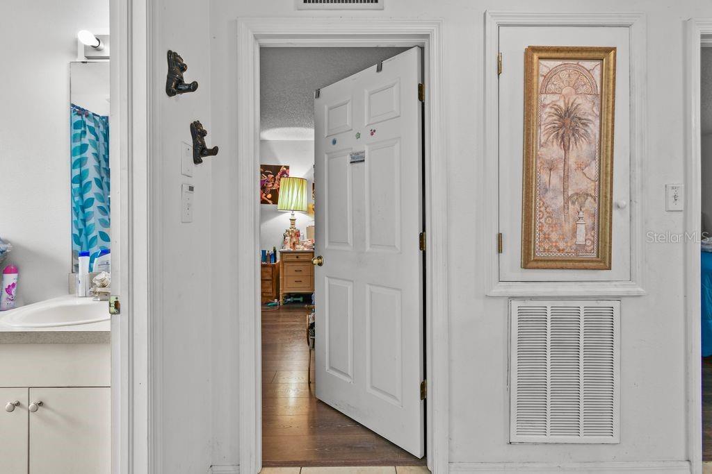 MIDWAY-HOMESITE - Residential