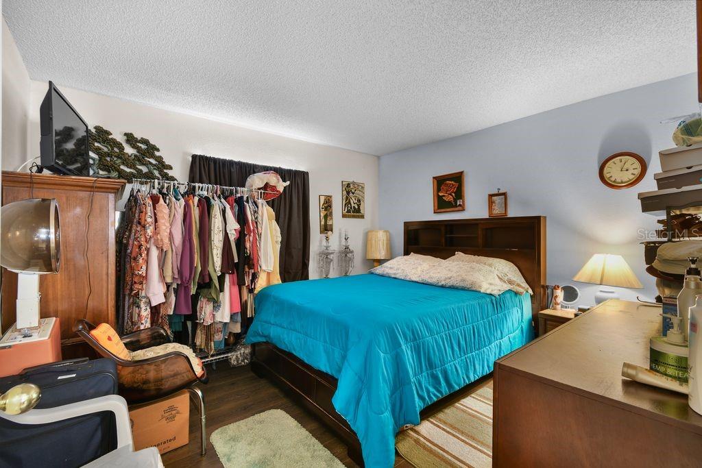 MIDWAY-HOMESITE - Residential