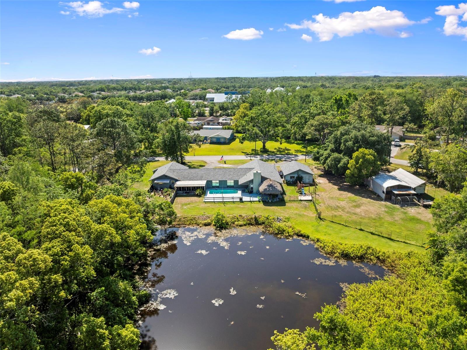 2400 COMMACK COURT