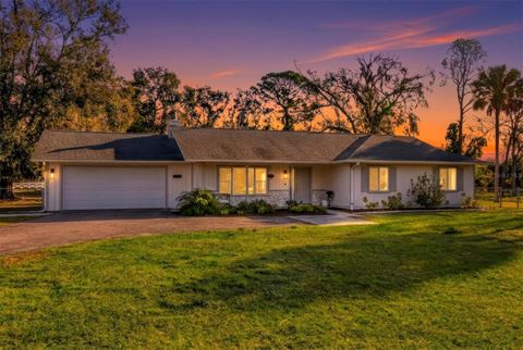 6812 41ST AVENUE E BRADENTON FL 34208