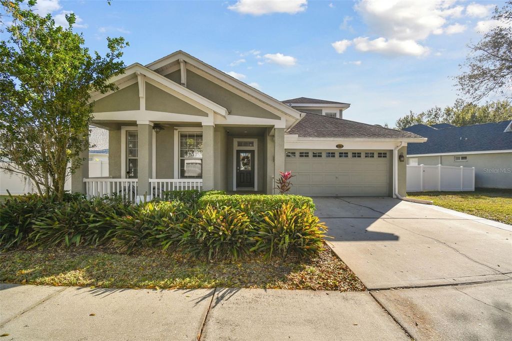 Photo of 18034 Lake Reflections Boulevard, Lutz, FL 33558 (MLS # TB8423775)
