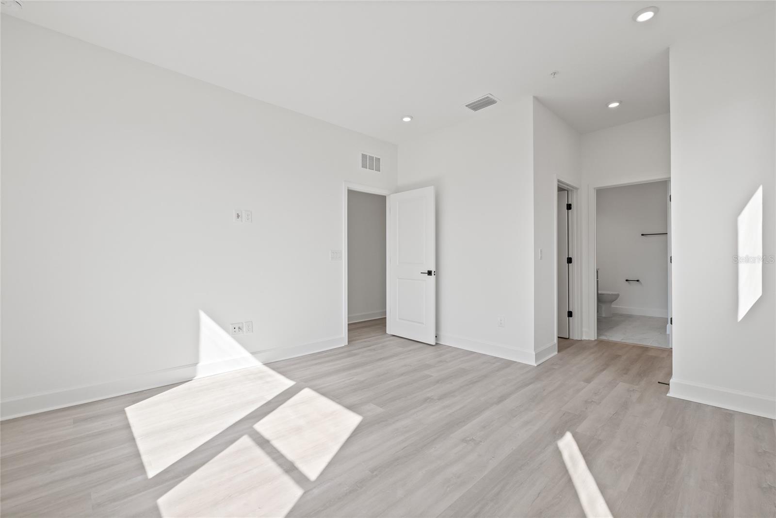 ALANTE LLC - Residential