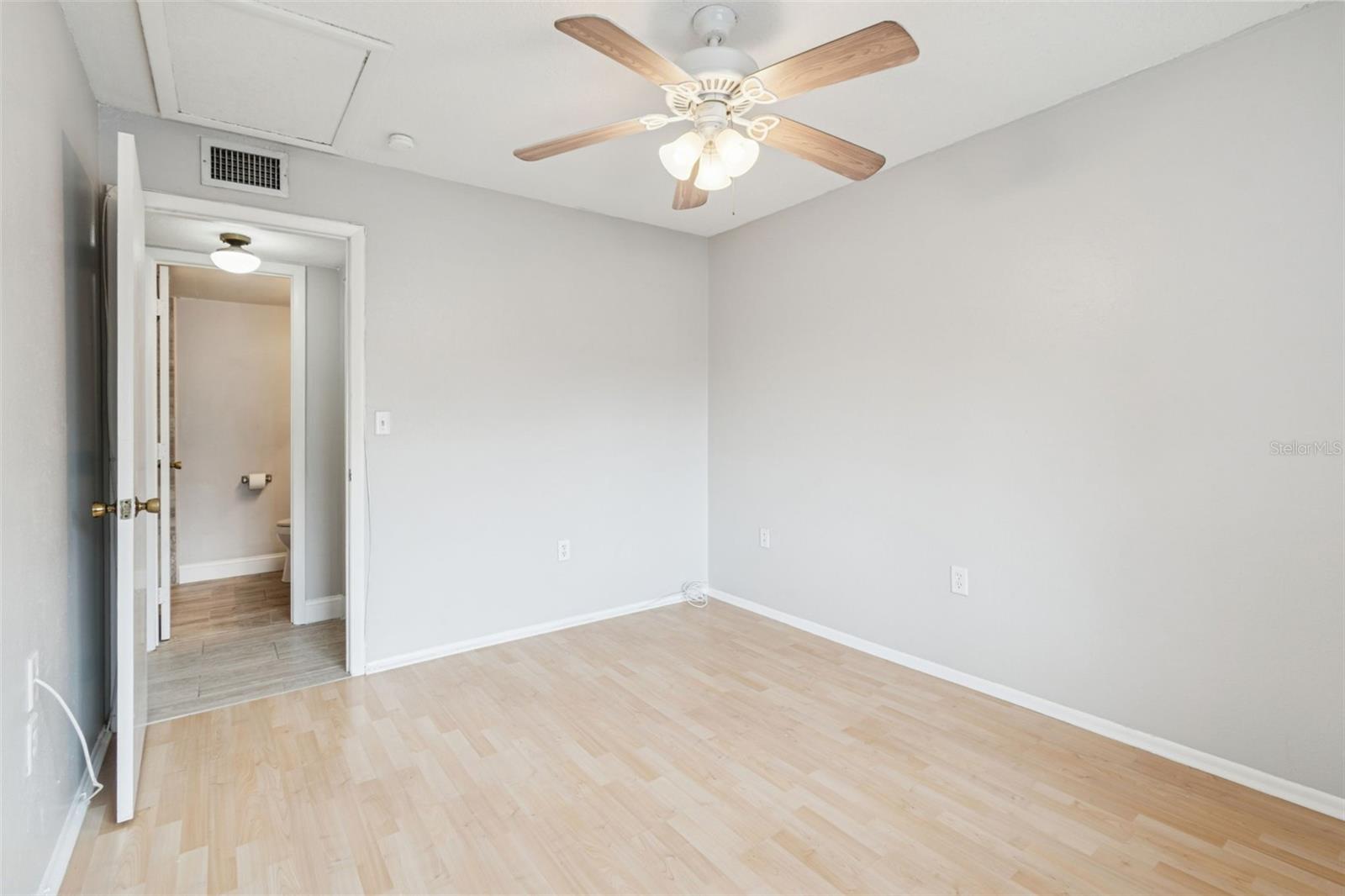 EAST LAKE WOODLANDS CYPRESS ESTATES UNIT - Residential