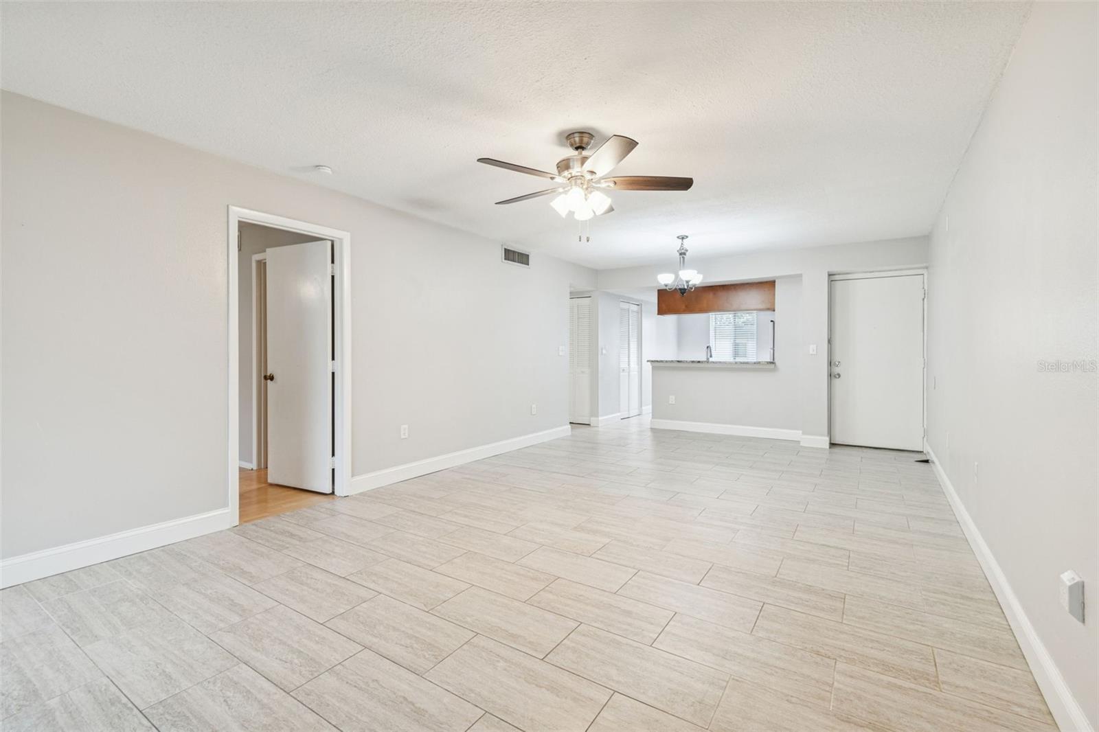 EAST LAKE WOODLANDS CYPRESS ESTATES UNIT - Residential
