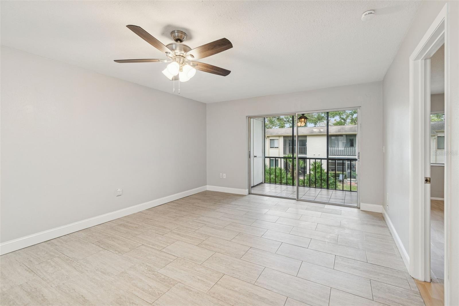 EAST LAKE WOODLANDS CYPRESS ESTATES UNIT - Residential