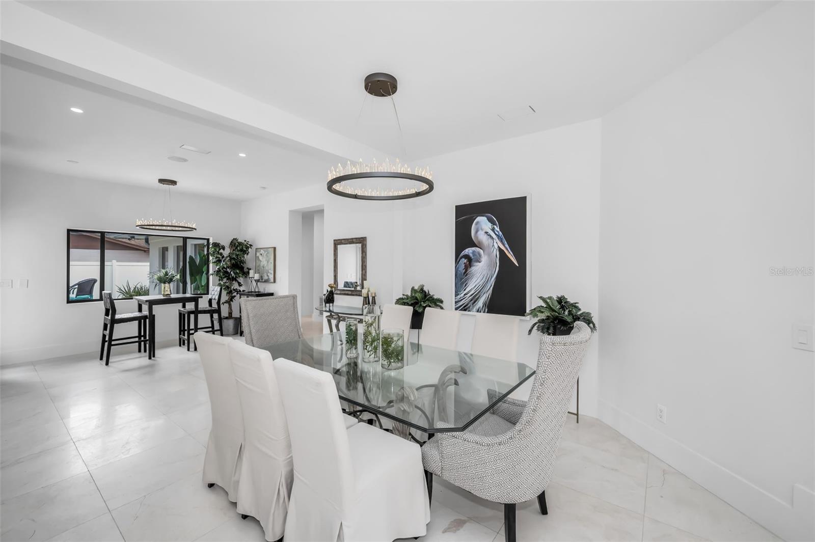 LAKESIDE TERRACE - Residential