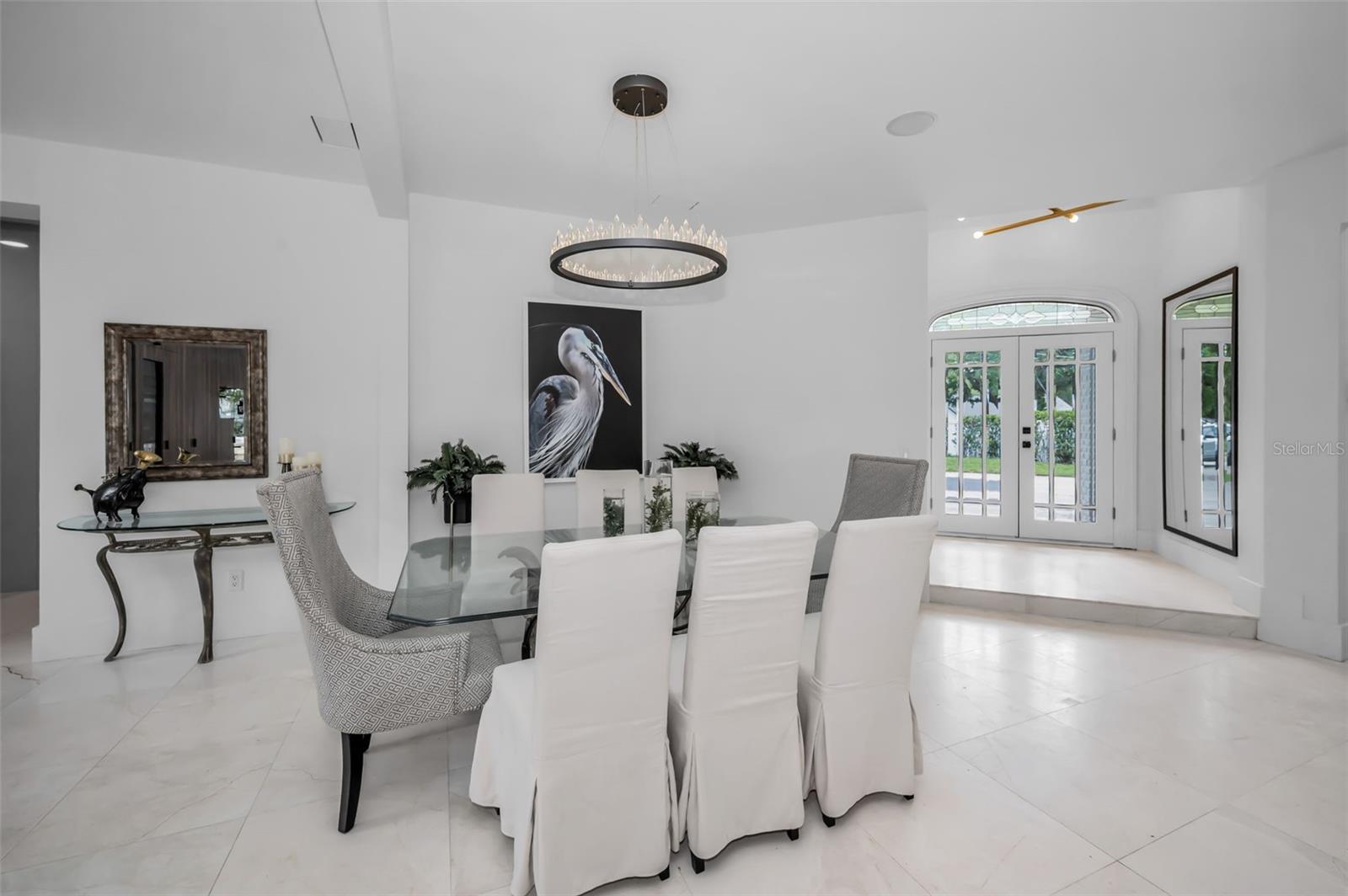 LAKESIDE TERRACE - Residential