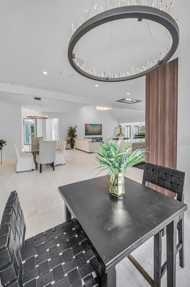 LAKESIDE TERRACE - Residential