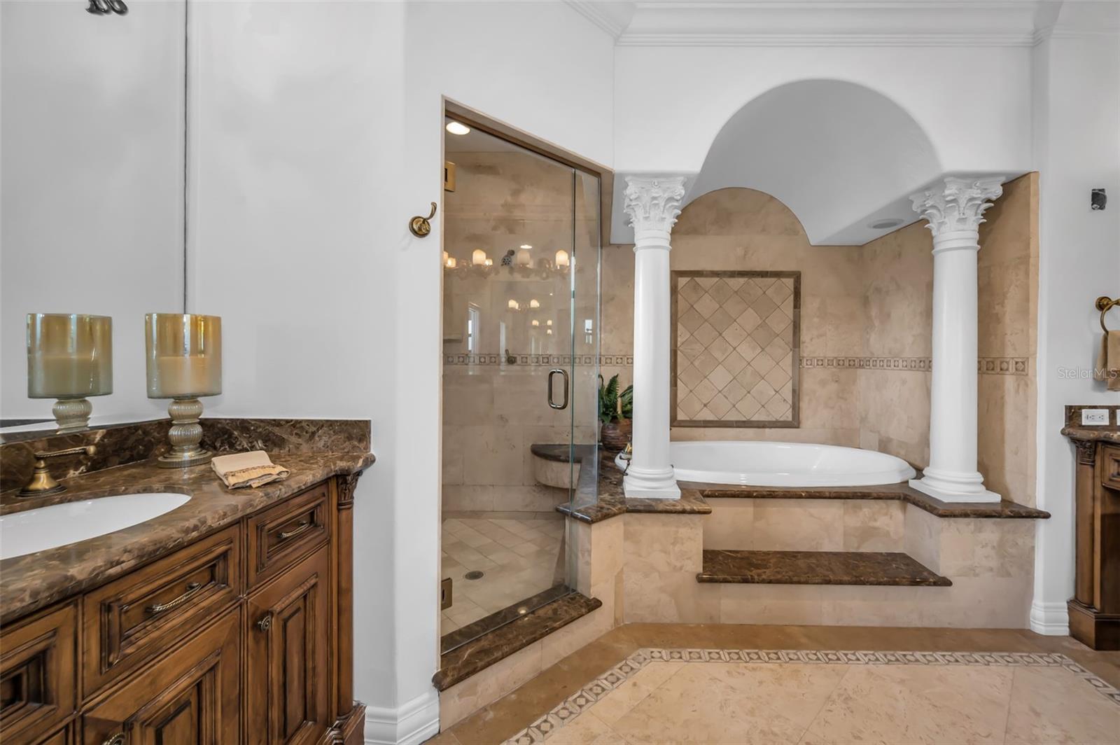 LAKESIDE TERRACE - Residential