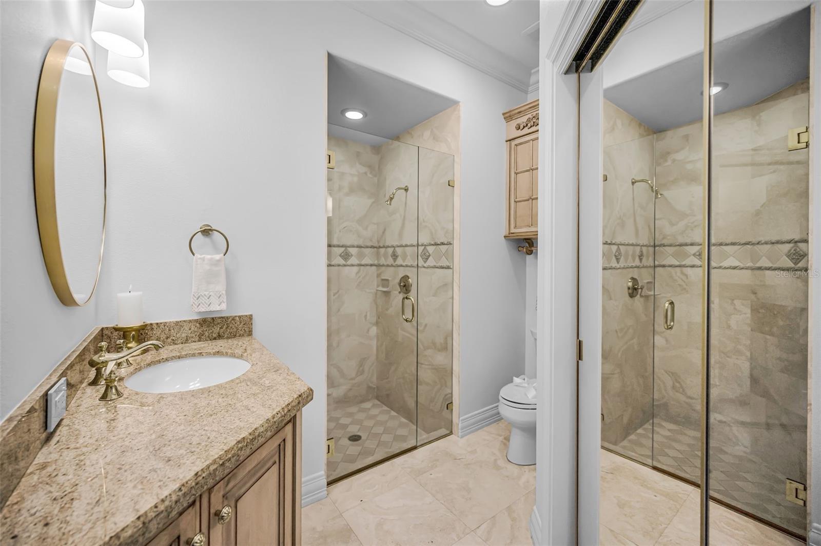 LAKESIDE TERRACE - Residential