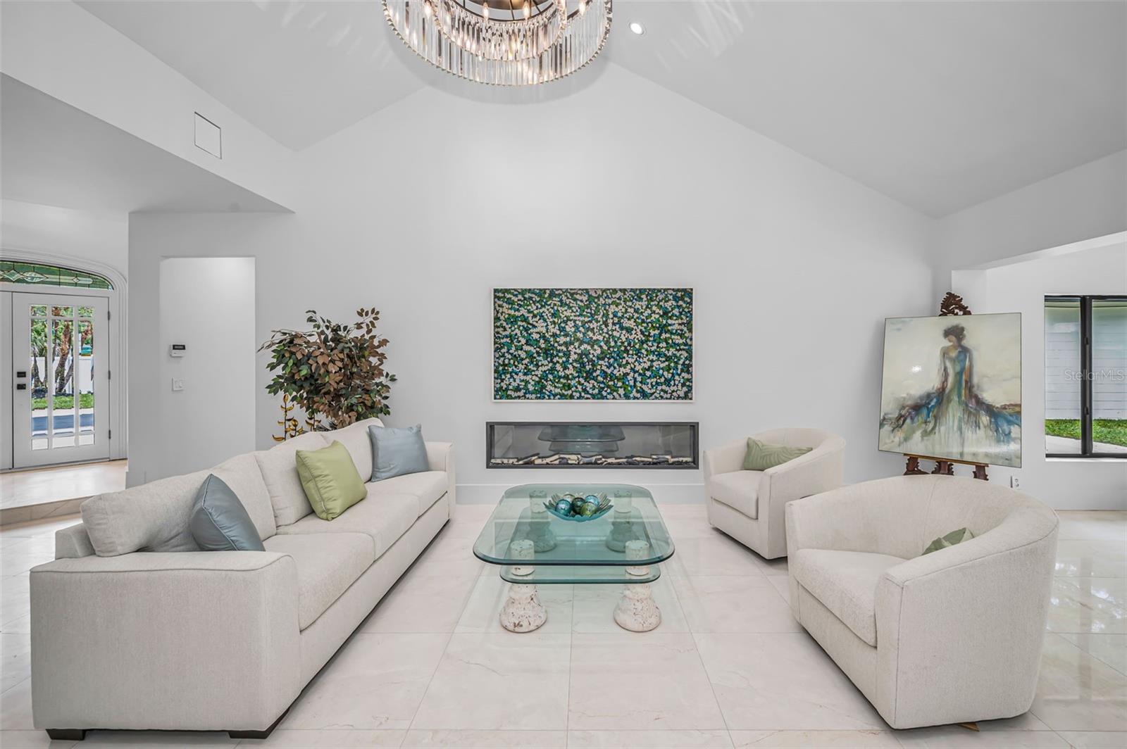 LAKESIDE TERRACE - Residential