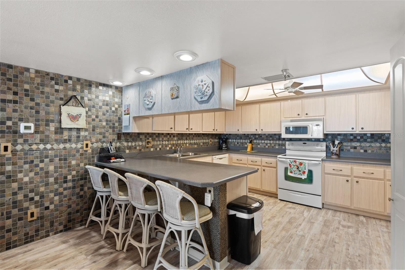 13440 GULF BOULEVARD 501