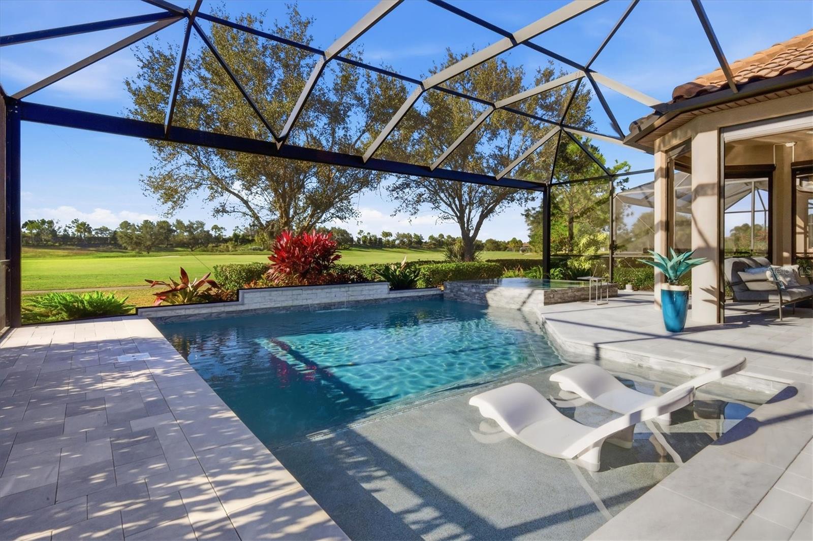 ESPLANADE PH VIII SUBPHASE A & B - Residential