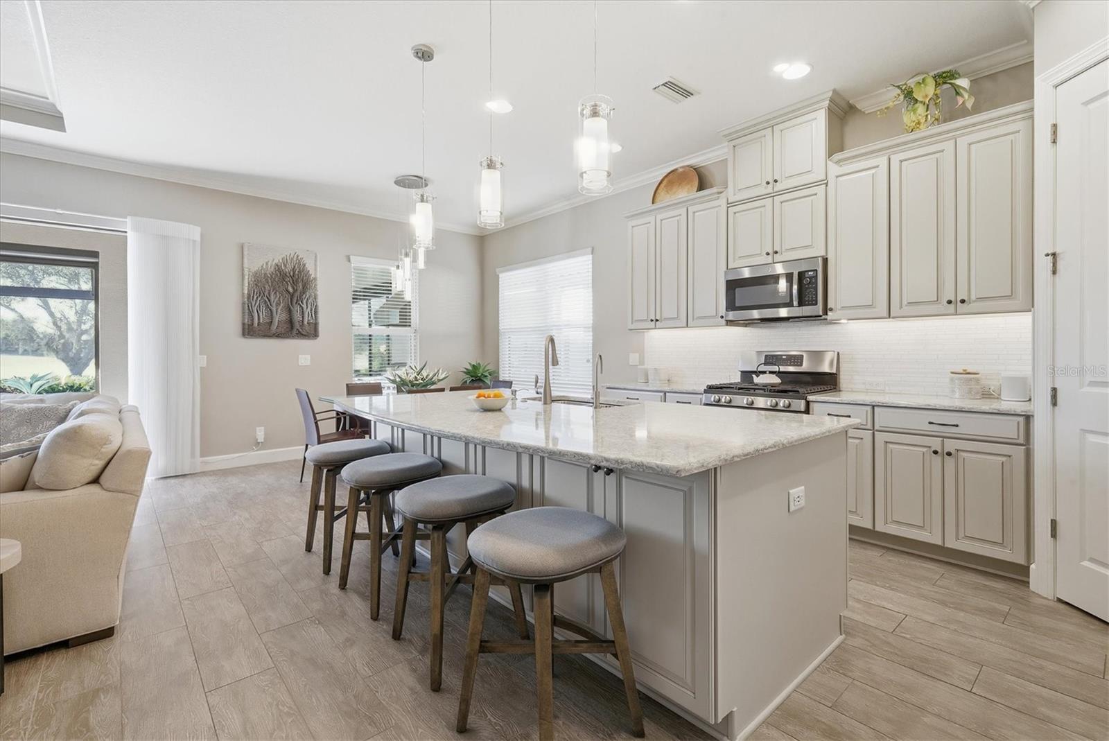 ESPLANADE PH VIII SUBPHASE A & B - Residential