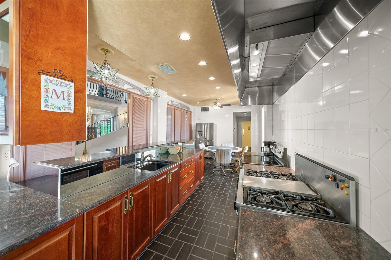 ORANGE BLOSSOM TOWER - Residential