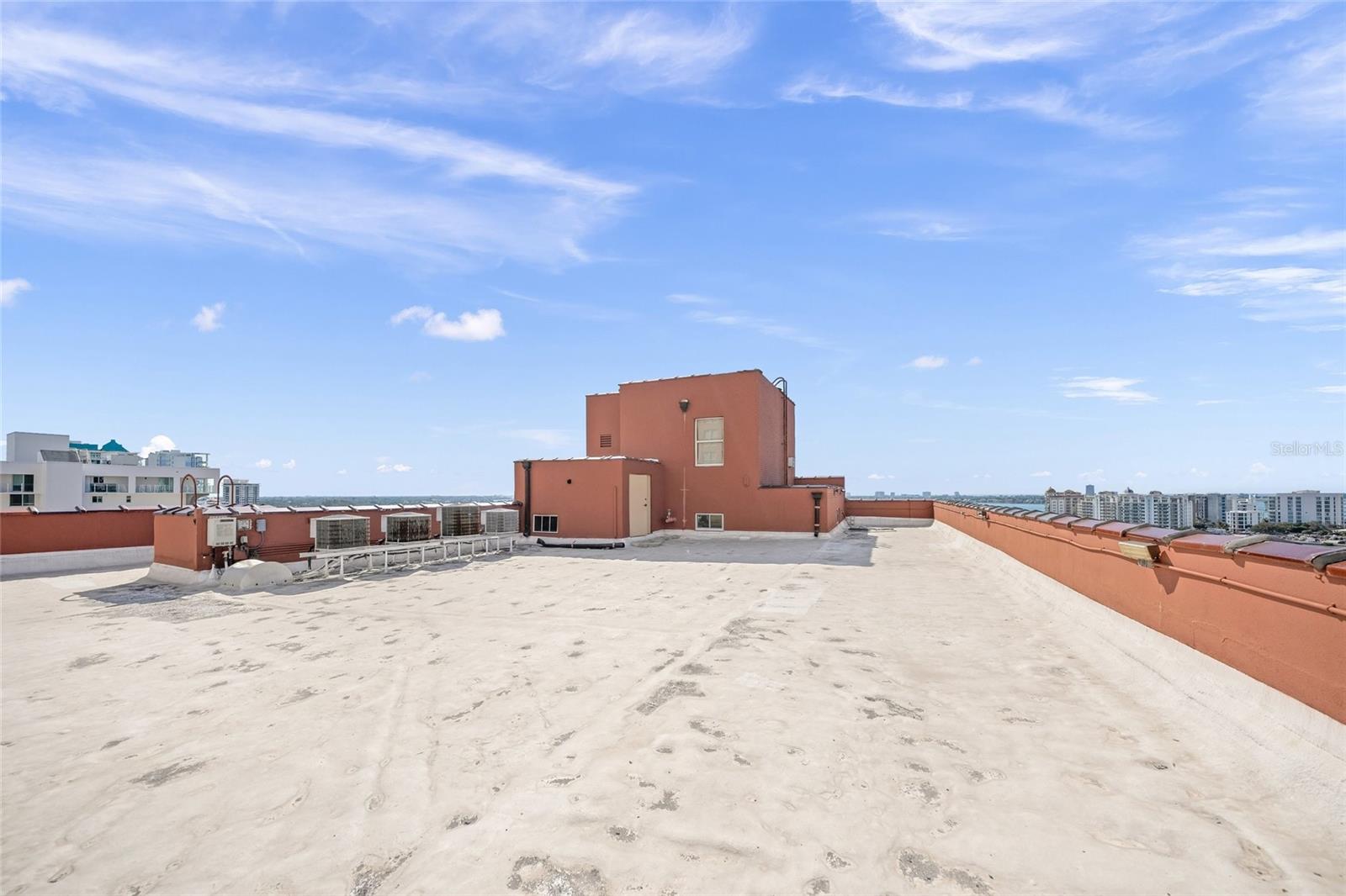 ORANGE BLOSSOM TOWER - Residential