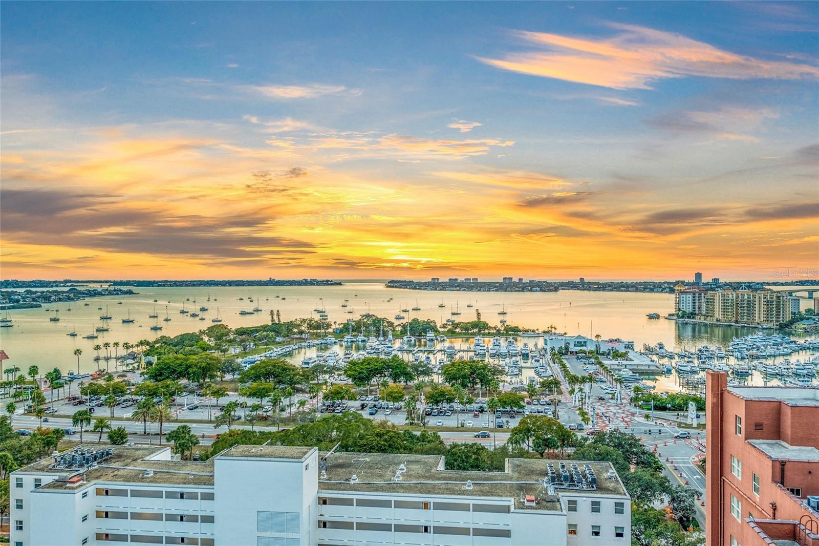 ORANGE BLOSSOM TOWER - Residential