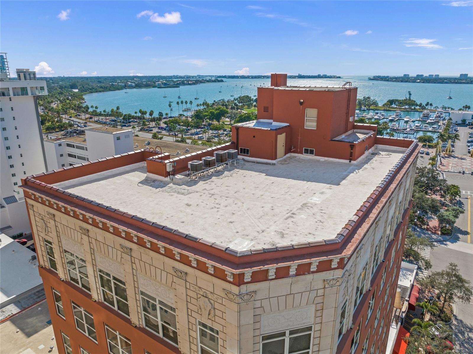 ORANGE BLOSSOM TOWER - Residential