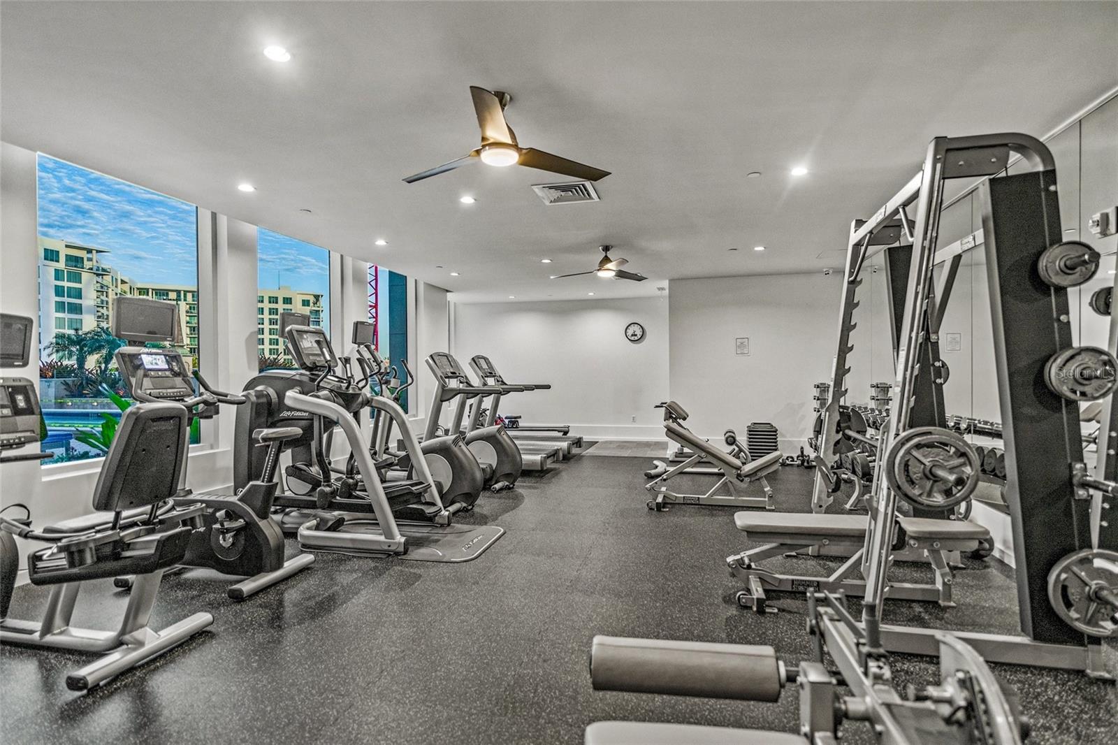 ORANGE BLOSSOM TOWER - Residential