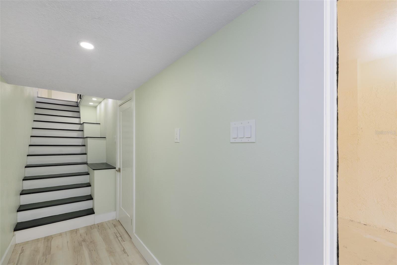 VILLAGE AT TIERRA VERDE CONDO - Residential