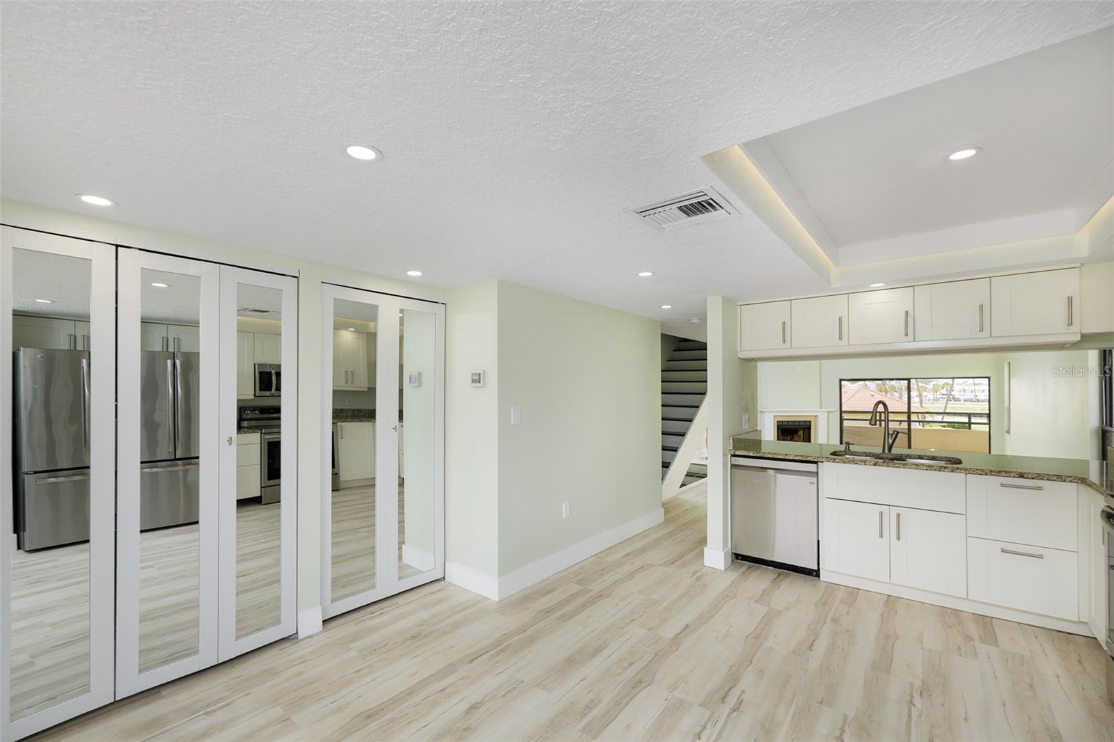 VILLAGE AT TIERRA VERDE CONDO - Residential