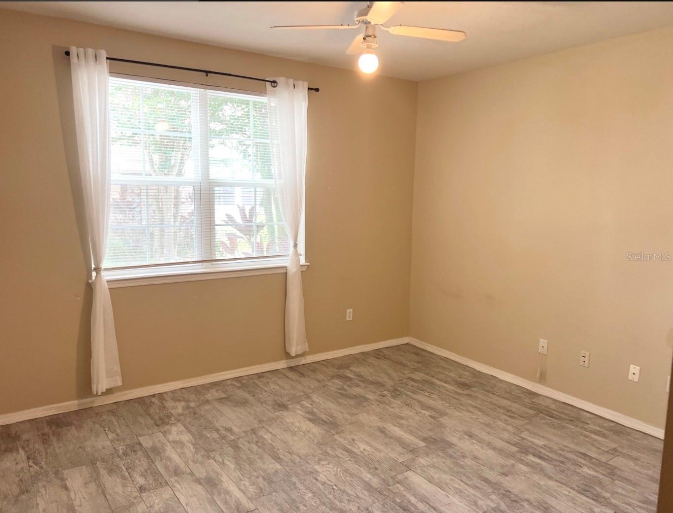 HAMPTONS/METROWEST - Residential