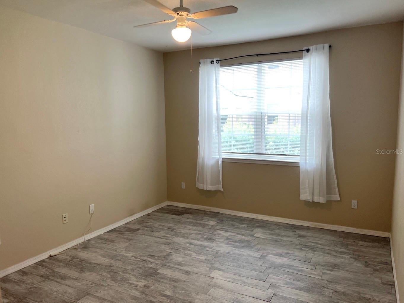 HAMPTONS/METROWEST - Residential