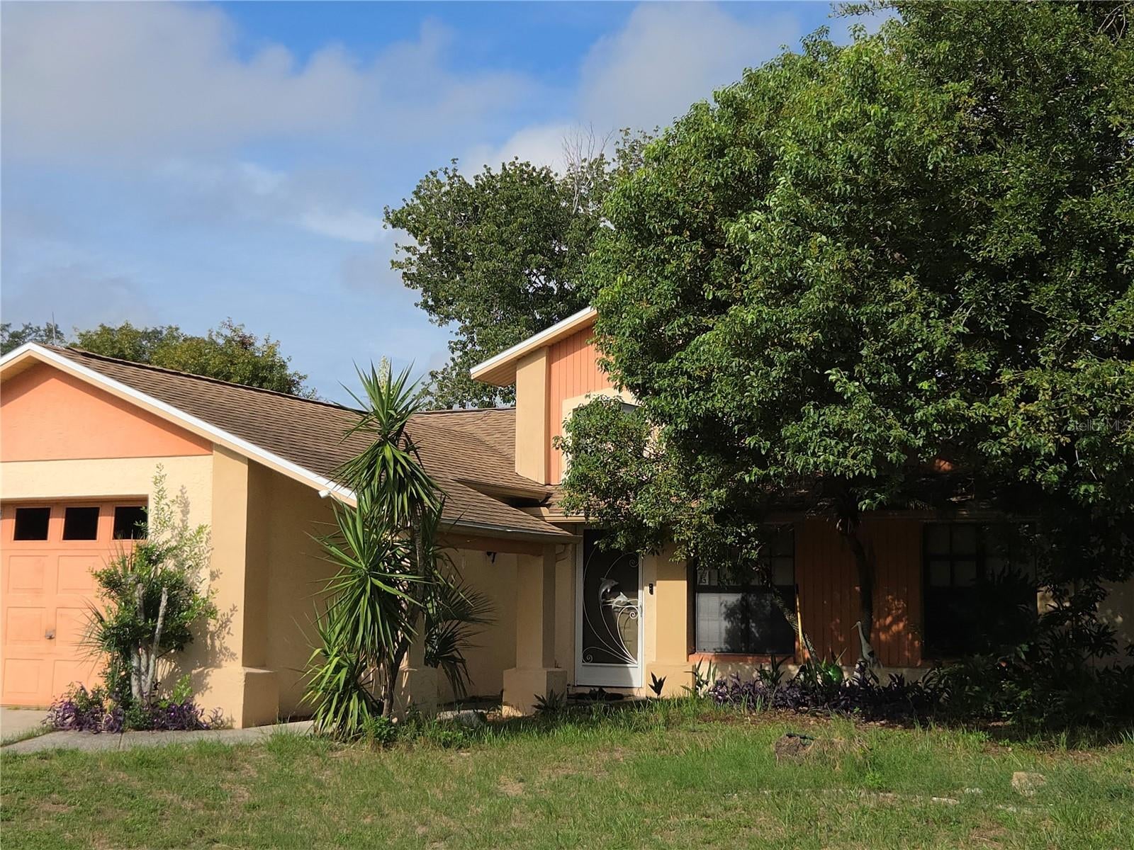 8120 GOLDEN BEAR LOOP