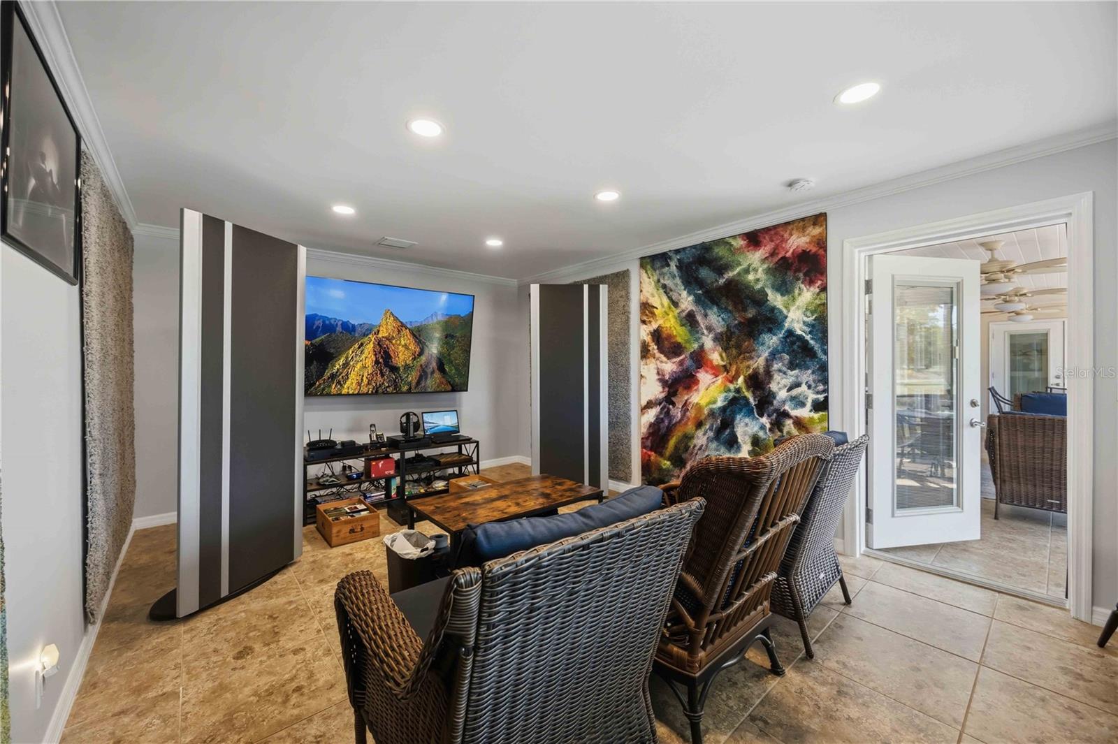 VENICE GARDENS UNIT 31 - Residential