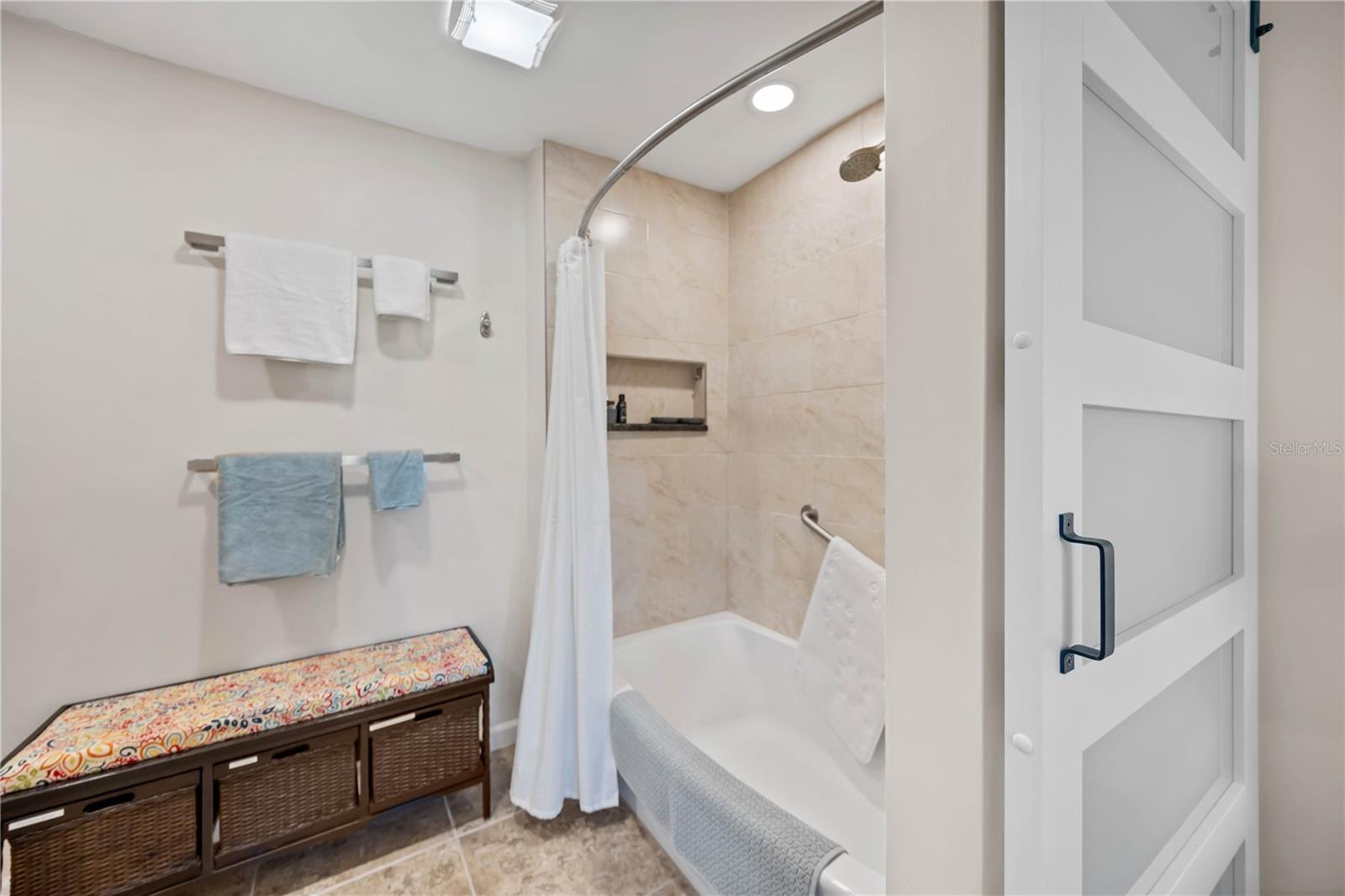 VENICE GARDENS UNIT 31 - Residential
