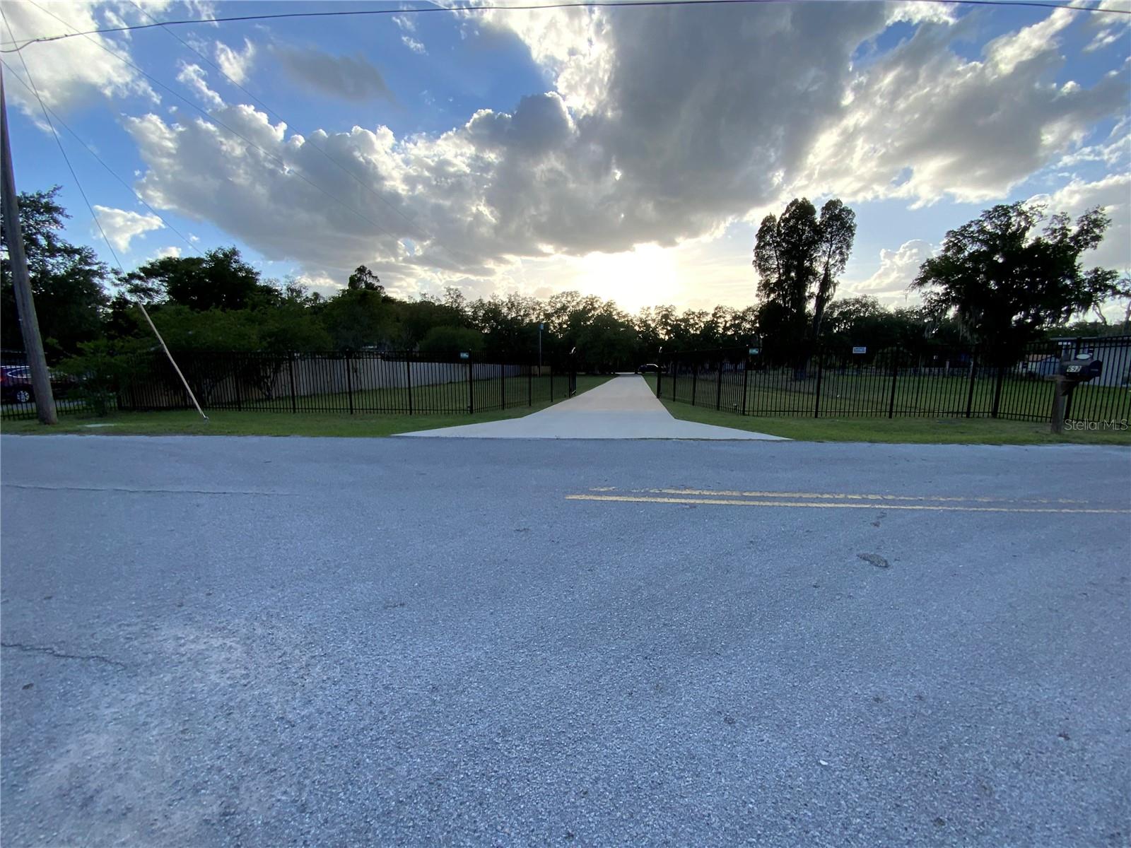 HILLTOP - Residential