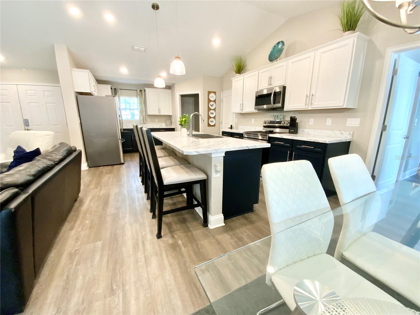 HILLTOP - Residential