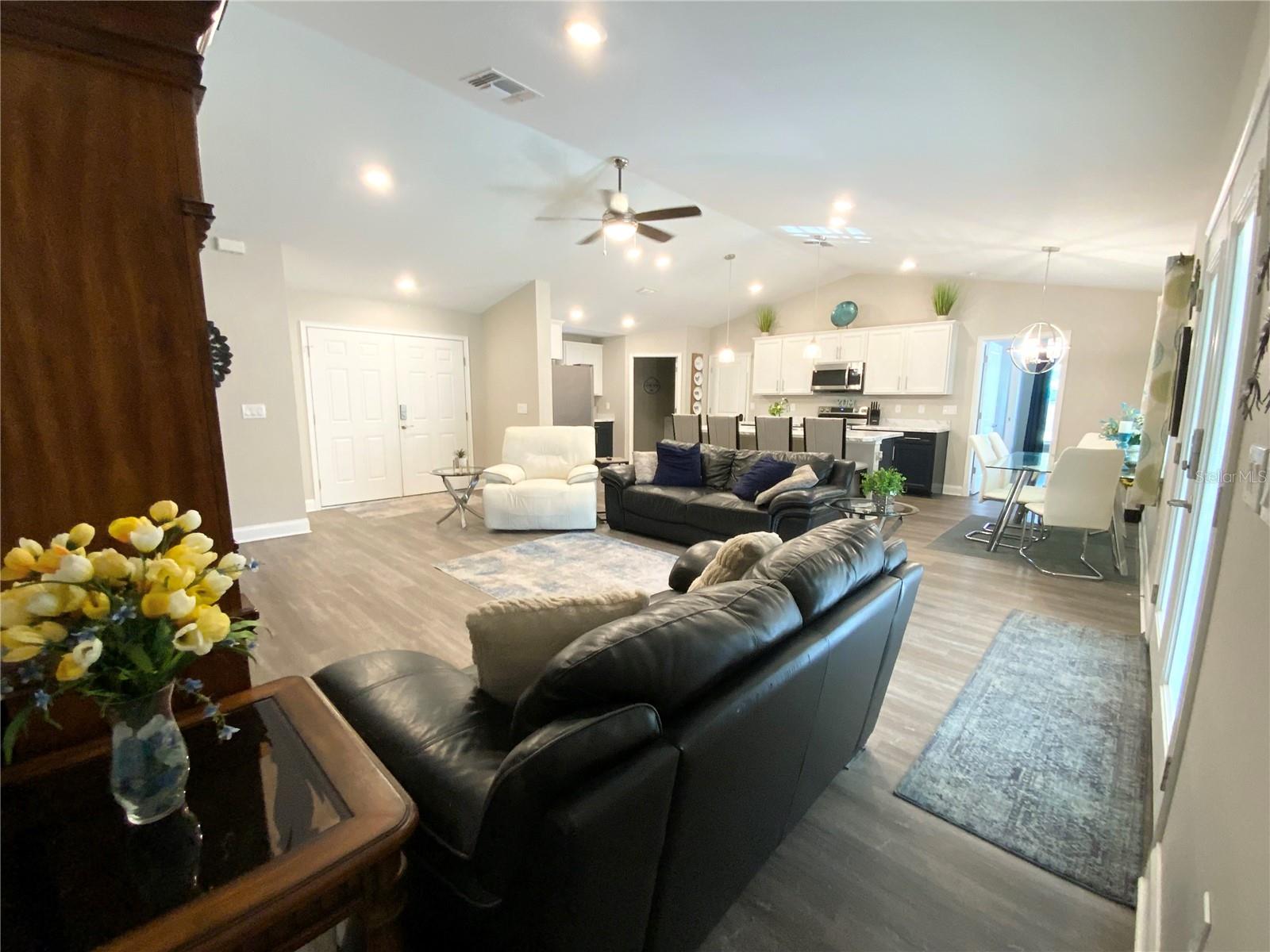 HILLTOP - Residential