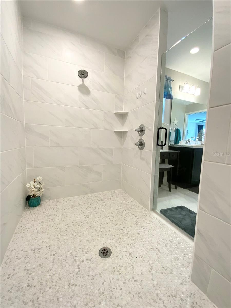 HILLTOP - Residential