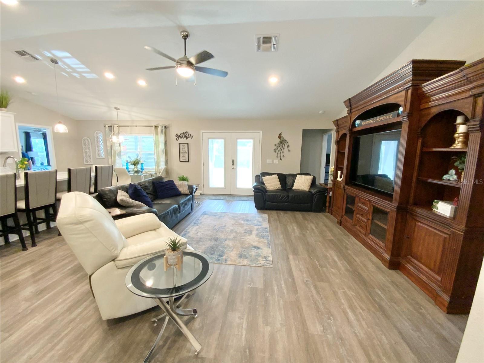 HILLTOP - Residential