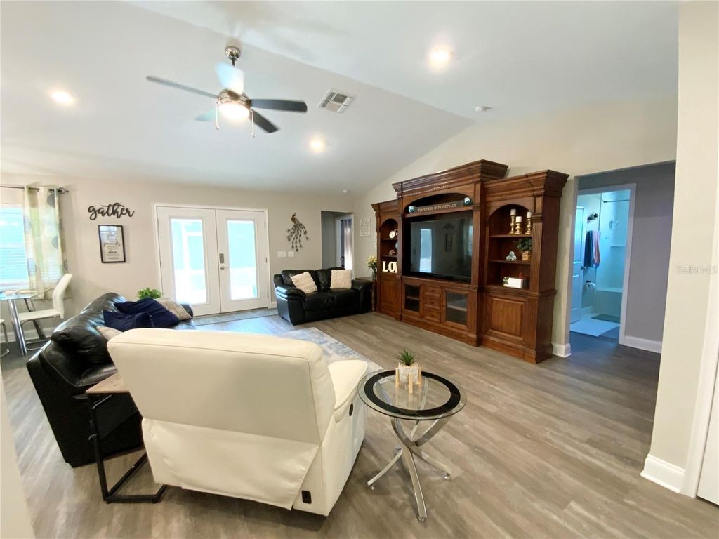 Photo of 692 Howard Road, Auburndale, FL 33823 (MLS # P4938426)