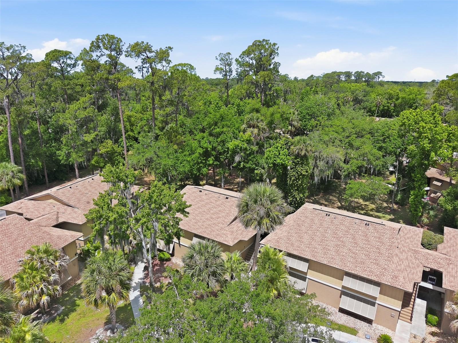 LAKESIDE CONDO APTS - Residential