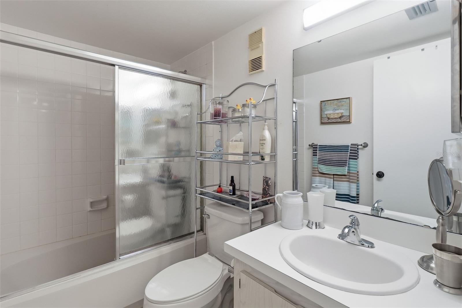 120 HIBISCUS WOODS COURT 9B