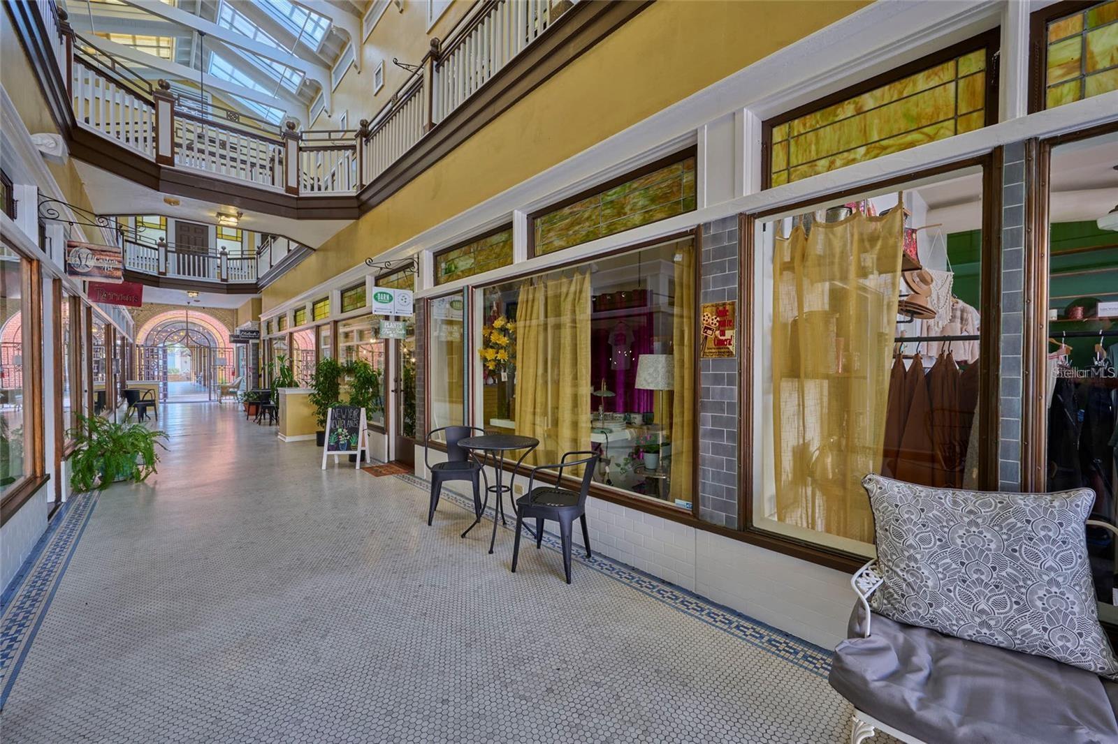 LAKE WALES - Commercial Lease