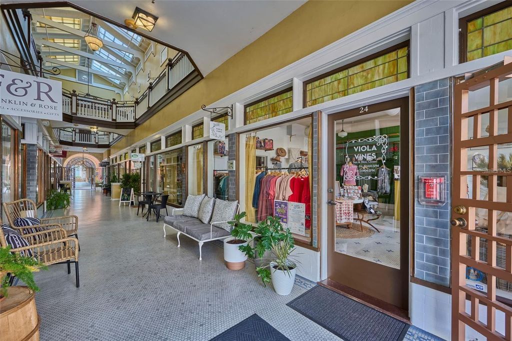 Photo of 230 E Park Avenue, Lake Wales, FL 33853 (MLS # P4937001)