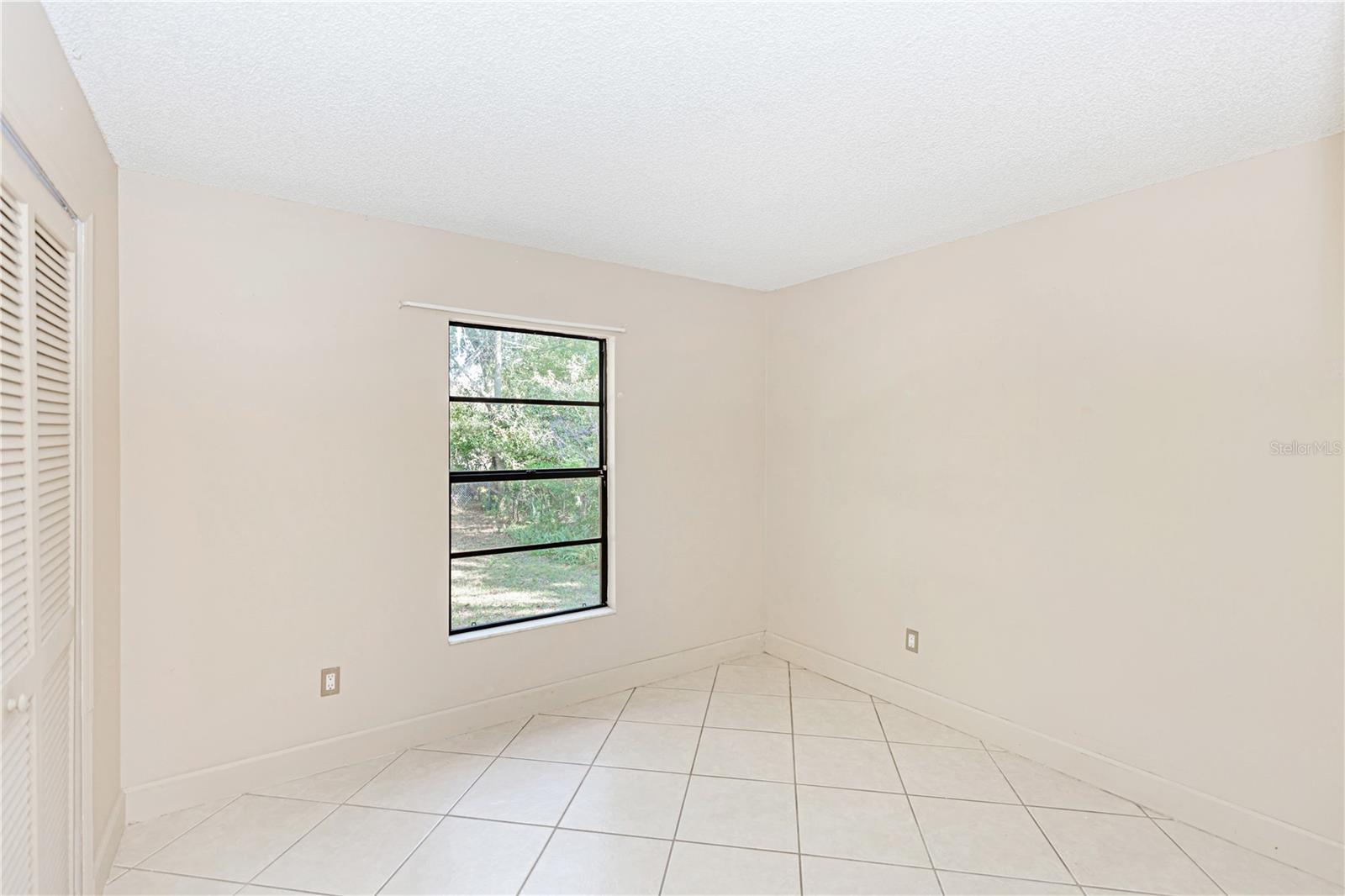 DELTONA LAKES UNIT 44 - Residential