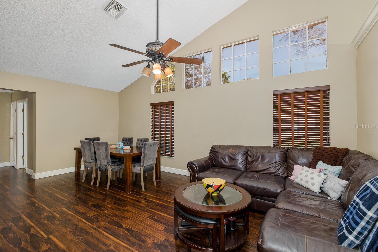 SEVEN HILLS - Residential