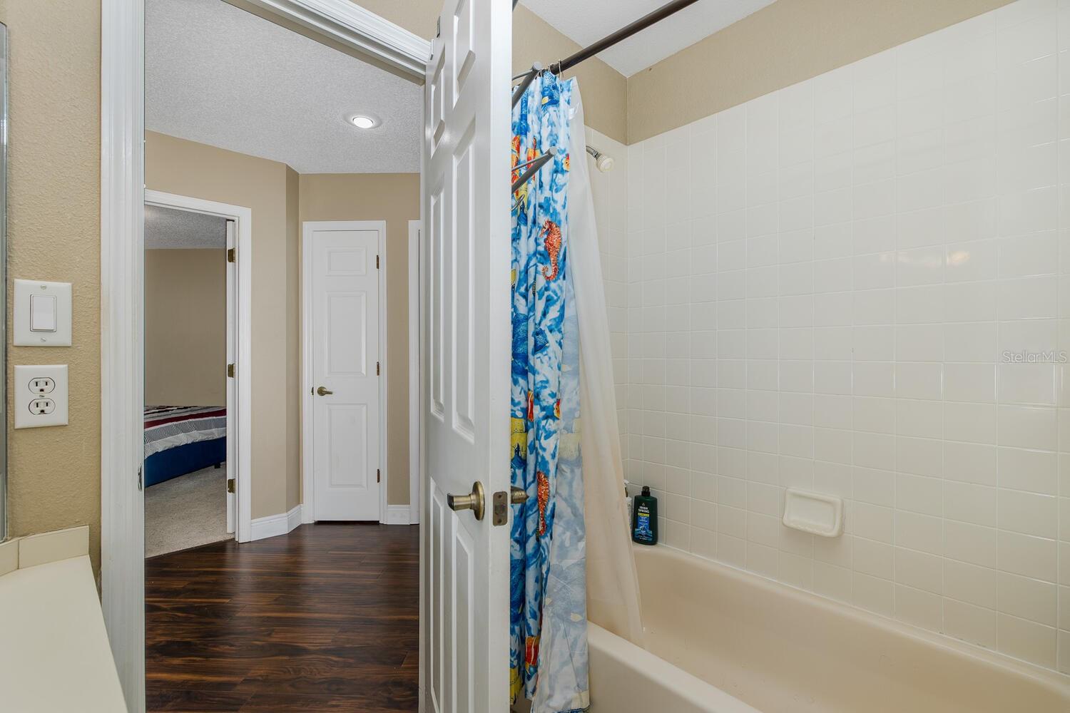 SEVEN HILLS - Residential